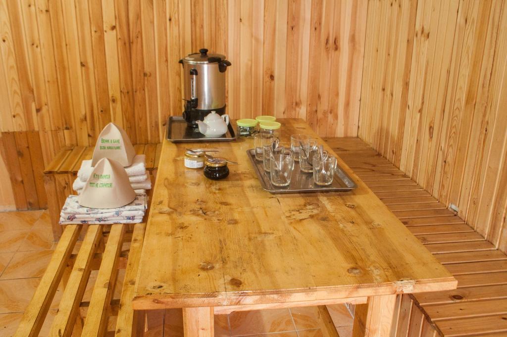 Park Hotel&Hostel Karakol Ngoại thất bức ảnh